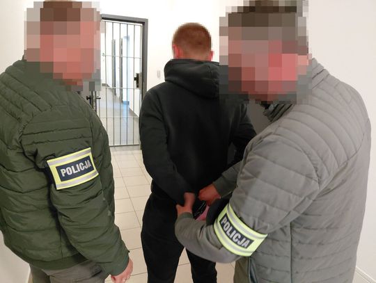 Wysyłał wiadomości z groźbami śmierci. Po zatrzymaniu tłumaczył, że to tylko scenariusz filmu