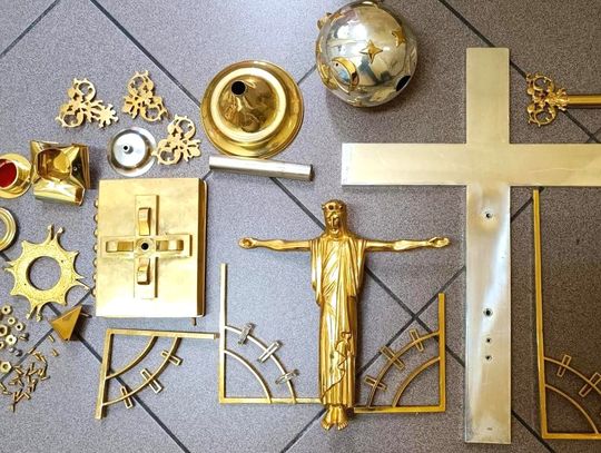 Z kościoła zniknęły pieniądze z tacy i sprzęty liturgiczne. Zatrzymana para przyznała się do kradzieży