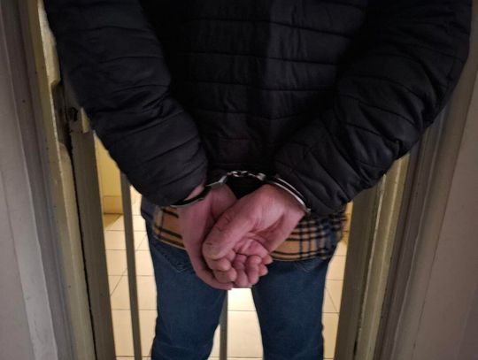 Z zazdrości o byłą partnerkę podpalił dom i samochód. 58-latek tymczasowo aresztowany