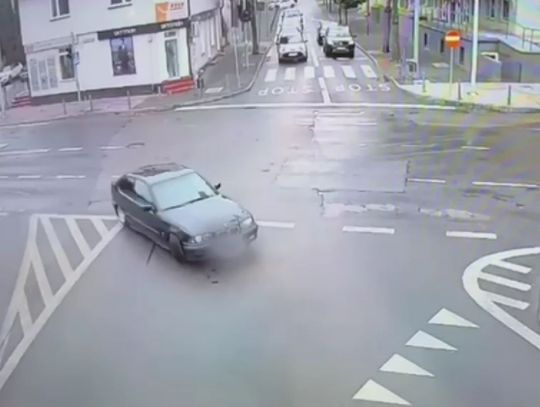 Za ten numer 19-latek w BMW pożegnał się z prawkiem. Tłumaczył, że "odreagowywał"