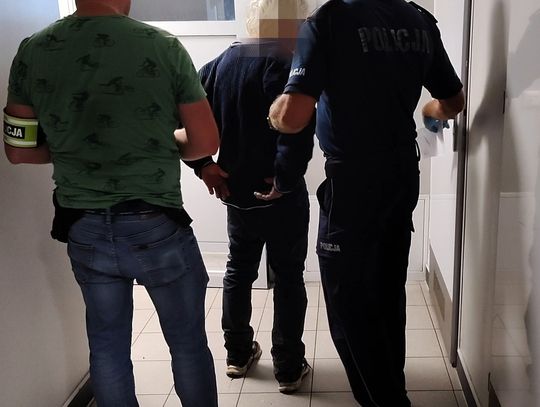 Zaatakował brata siekierą, a jego żonę uderzył butelką. Sprawcy grozi dożywotnie więzienie