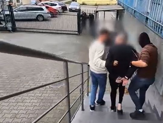 Zabił syna partnerki, a ją ciężko ranił. Sprawcy brutalnego morderstwo grozi dożywocie