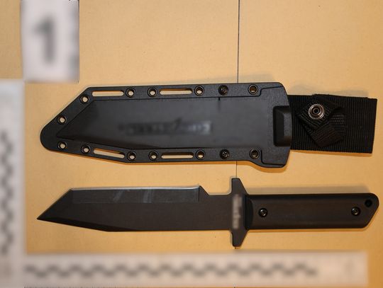 Zadała staruszce kilka ciosów nożem. Policja zatrzymała sprawczynię. Ma tylko 15 lat