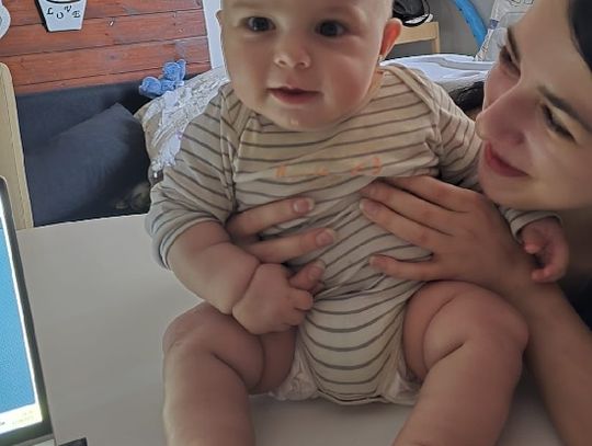 Zaginęła 17-letnia matka ze swoim małym dzieckiem. Oliwia Pierzchała poszukiwana przez policję