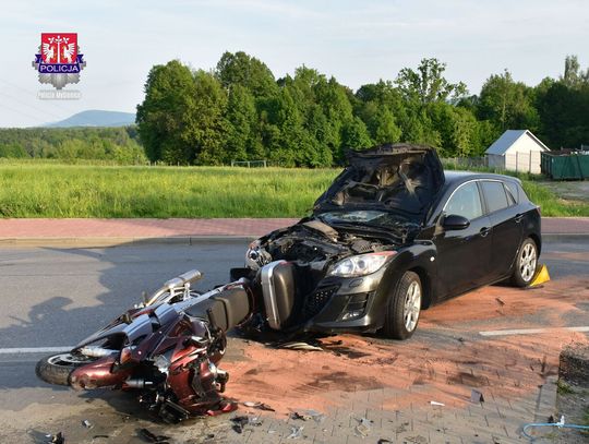 Zajechał drogę motocykliście. Ranny 52-latek przetransportowany helikopterem LPR do szpitala Zajechał drogę motocykliście. Ranny 52-latek przetransportowany helikopterem LPR do szpitala
