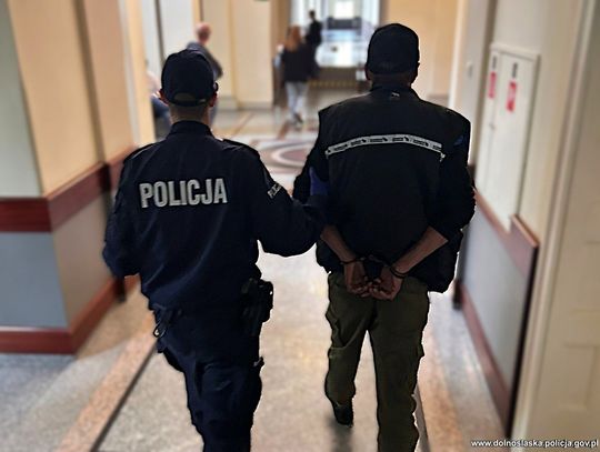 Zamieszkał w cudzym domu, gdy nie było właścicieli. Mołdawianin zatrzymany i deportowany Zamieszkał w cudzym domu, gdy nie było właścicieli. Mołdawianin zatrzymany i deportowany