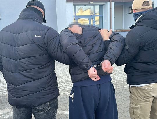 Zamordował dziadków, a potem spokojnie wezwał na policję. 29-latkowi grozi dożywocie