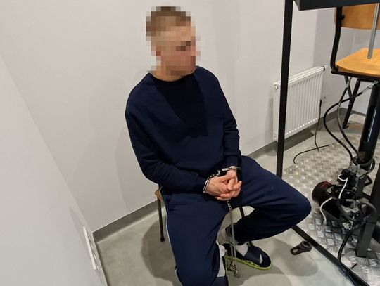 Zaprosił znajomych na urodziny, po kłótni został przez nich skatowany. Solenizant trafił do szpitala Zaprosił znajomych na urodziny, po kłótni został przez nich skatowany. Solenizant trafił do szpitala