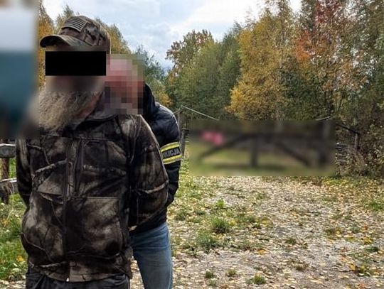 Zapuścił brodę i ukrył się na farmie krów w górach. Dopadli go lubelscy „łowcy głów”