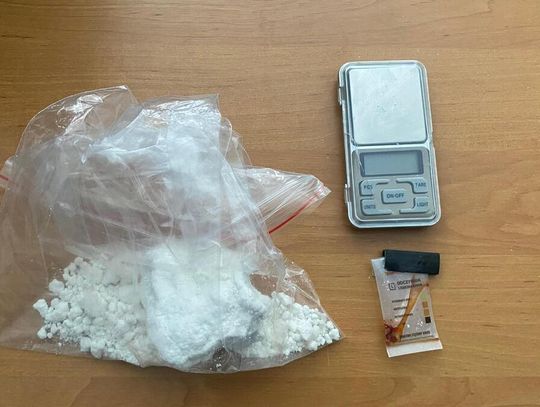 Zasadzka w piwnicy bloku. 41-latek z zapasem amfetaminy trafił za kraty