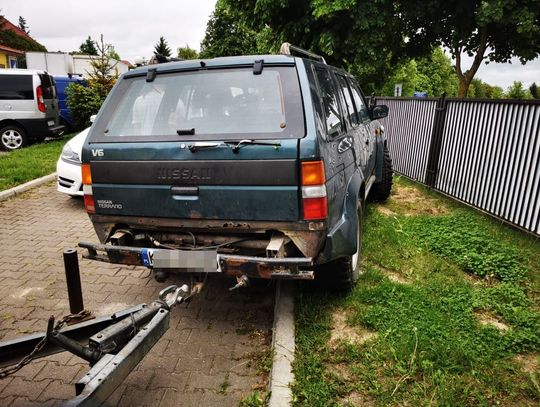 Zaskakujący finał kontroli. Kierowca bez prawka, auto po raz ostatni przeszło badania 10 lat temu