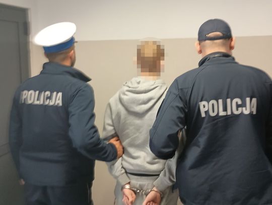 Zastraszył młodszego chłopca nożem i odjechał jego motorowerem. 15-latek zatrzymany