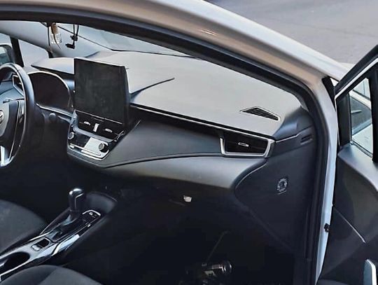 Zataczał się z piwem, wsiadł za kierownicę taksówki i odjechał. Zatrzymał go policjant na wolnym