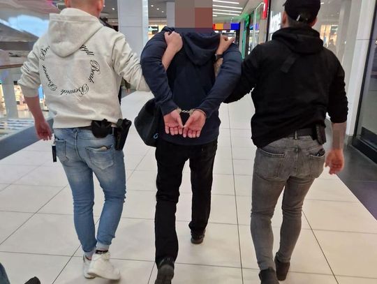 Zatrzymany sprawca brutalnego rozboju w lombardzie. Pobił pracownika do nieprzytomności