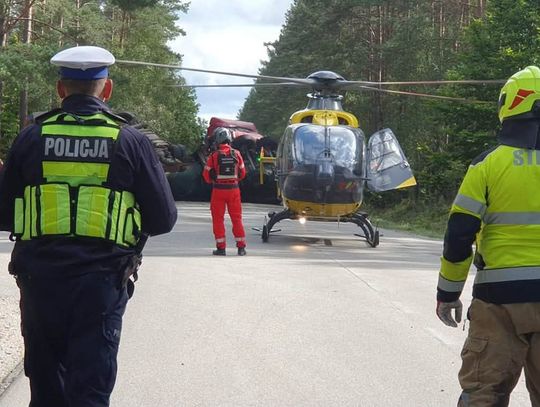 Zderzenie dwóch ciężarówek i samochodu osobowego. Są dwie ofiary śmiertelne wypadku