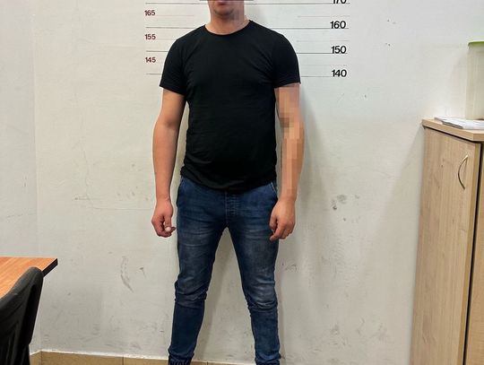 Żerował na słabości i zaufaniu starszych ludzi. Oferował im pomoc, a potem perfidnie okradał