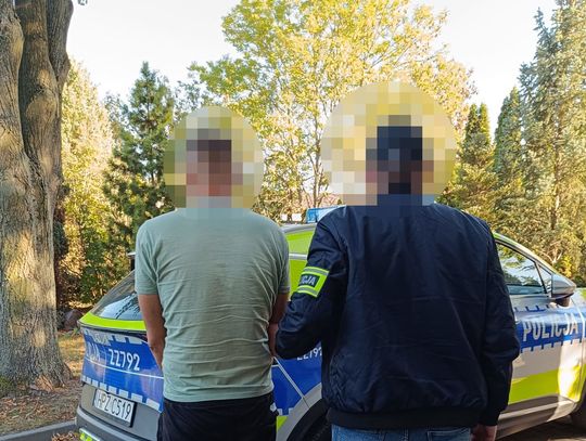 Złodziej próbował oszukać policjantów, podając się za kogoś innego. Był poszukiwany do odsiadki