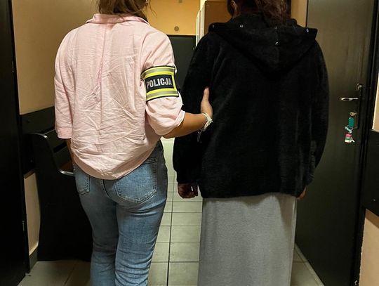 Złodziejka podała się za pracownicę NFZ. Po wejściu do mieszkania seniorki ukradła jej emeryturę