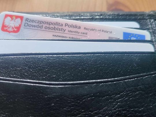 Znalazł portfel z dokumentami i narkotykami. Oddał go policjantom, po chwili został zatrzymany