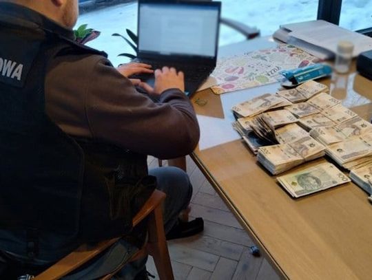 Znani influencerzy w zorganizowanej grupie przestępczej. Poważne zarzuty dla twórców internetowych Znani influencerzy w zorganizowanej grupie przestępczej. Poważne zarzuty dla twórców internetowych