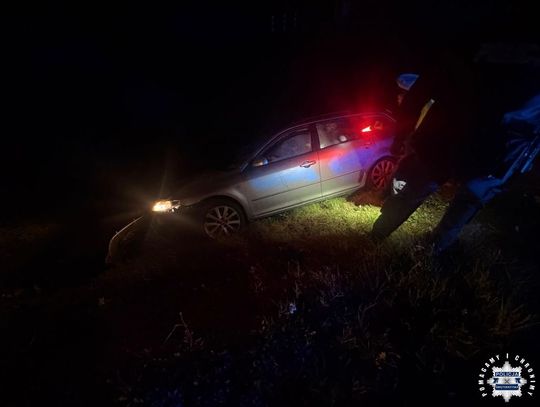 Zobaczył kluczyki w stacyjce, wsiadł i odjechał, ale prowadzenie już go przerosło. Auto znaleziono w rowie