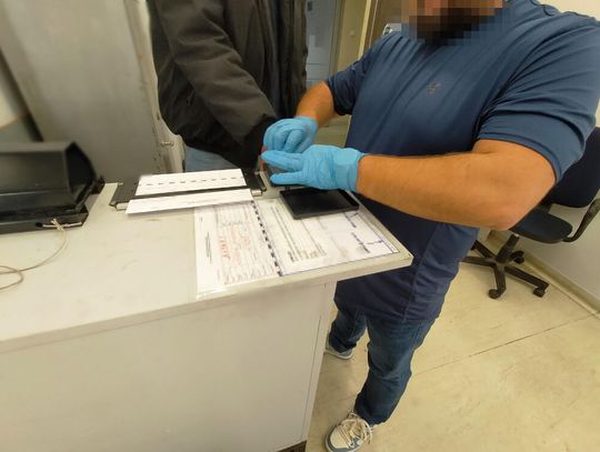 "Zobaczysz, ja i tak cię zutylizuję" - pijany 38-latek groził Ukraince na stacji paliw