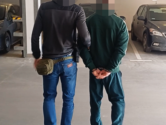 Został zastraszony, przewieziony przez pół Polski, a potem zmuszony do wzięcia kredytu Policja wezwana do banku