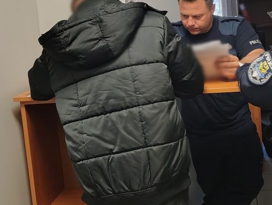 Zrobił awanturę na klatce i wpadł z narkotykami. 26-latek miał 4 tysiące porcji amfetaminy