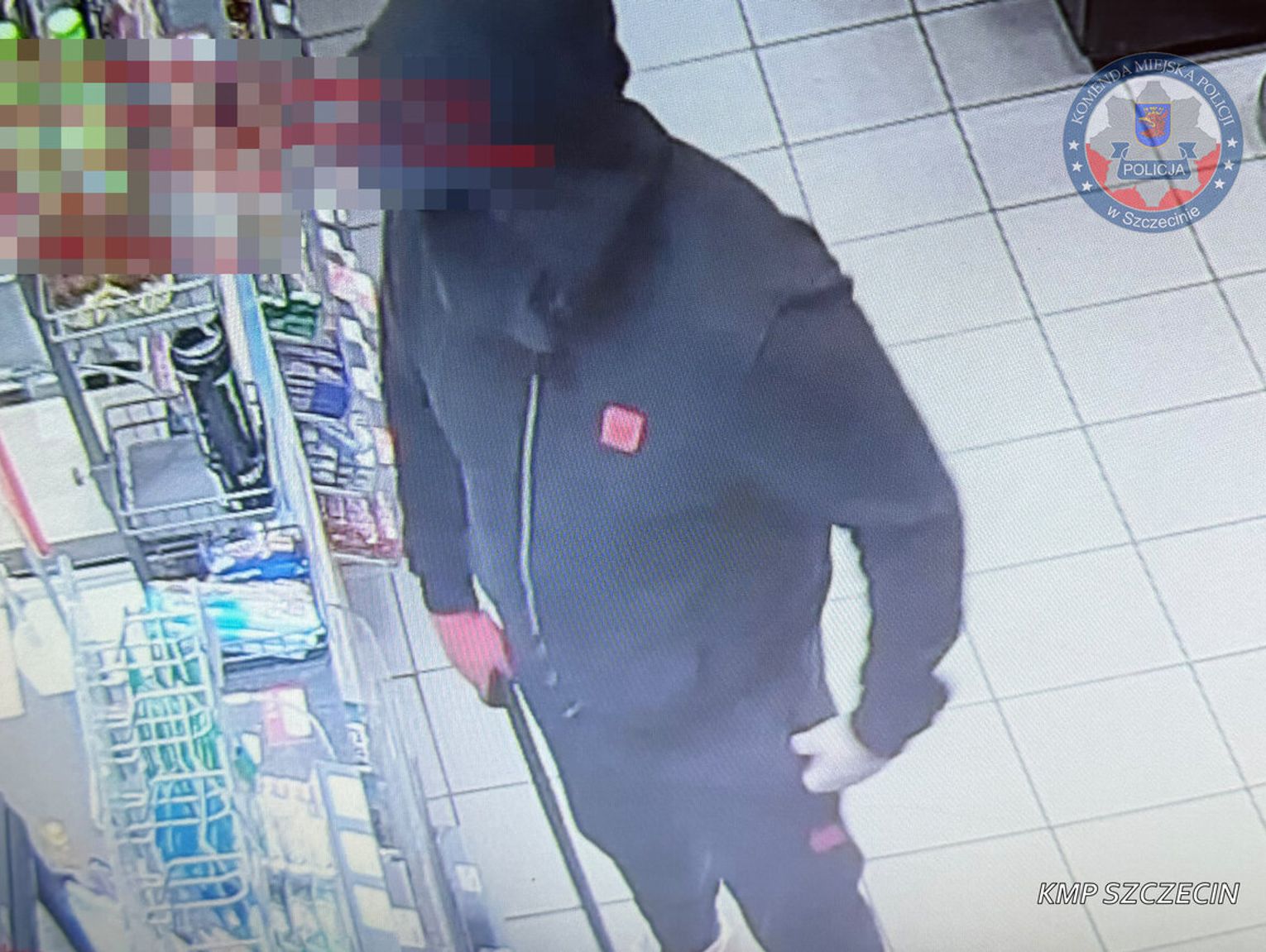 Zamaskowany napastnik z rurą obrabował stację paliw w Szczecinie