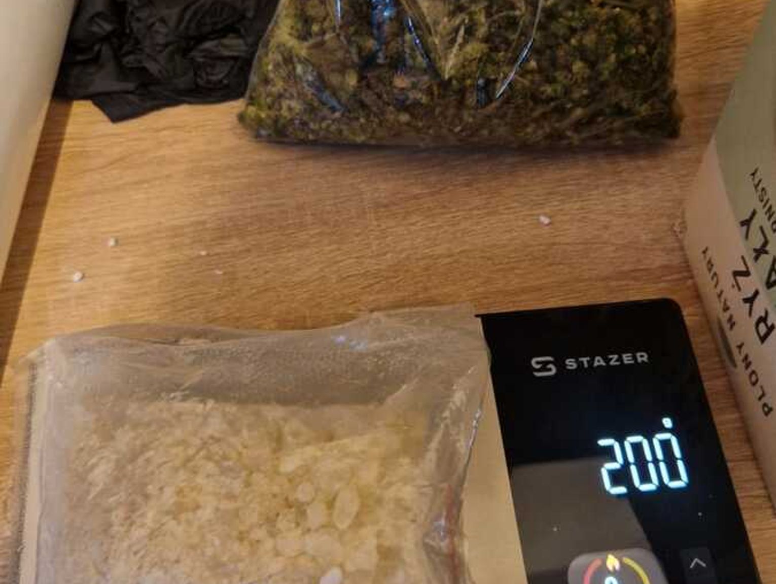 Kołobrzeg: policja zajęła 300 g narkotyków, zatrzymano dwie osoby
