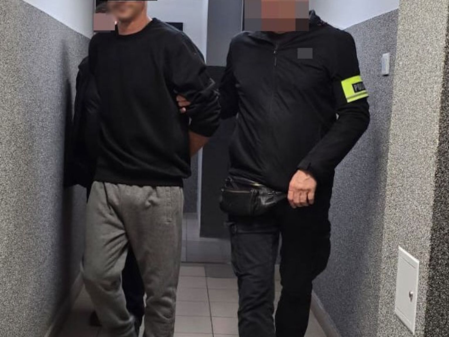 Podpalenia, zniszczenia mienia i kradzież auta: 37-latek z Biłgoraja trafił do aresztu