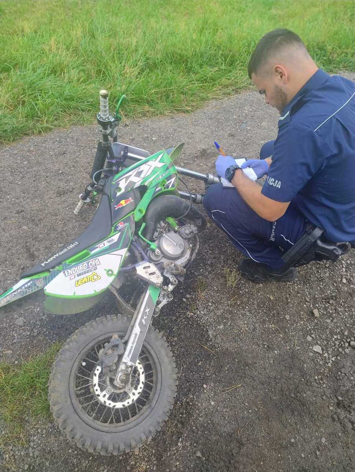13-latek na mini crossie kontra policjanci. Ucieczka zakończyła się zatrzymaniem