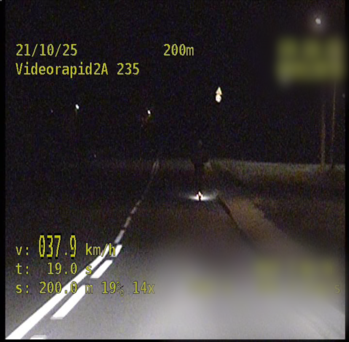 13-letni chłopiec jechał hulajnogą elektryczną prawie 40 na godzinę 13-letni chłopiec jechał hulajnogą elektryczną prawie 40 na godzinę