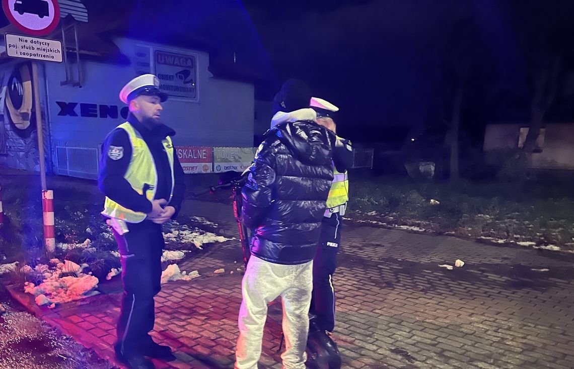 15-latek jechał hulajnogą z prędkością 52 km/h. Trafił na policjantów z wideorejestratorem