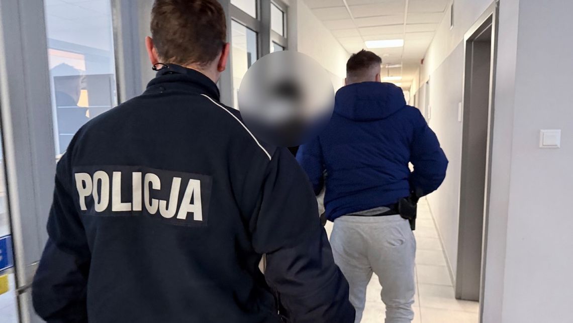 15-latek notorycznie odmawiał chodzenia do szkoły. Zatrzymali go policjanci i trafił do poprawczaka 15-latek notorycznie odmawiał chodzenia do szkoły. Zatrzymali go policjanci i trafił do poprawczaka