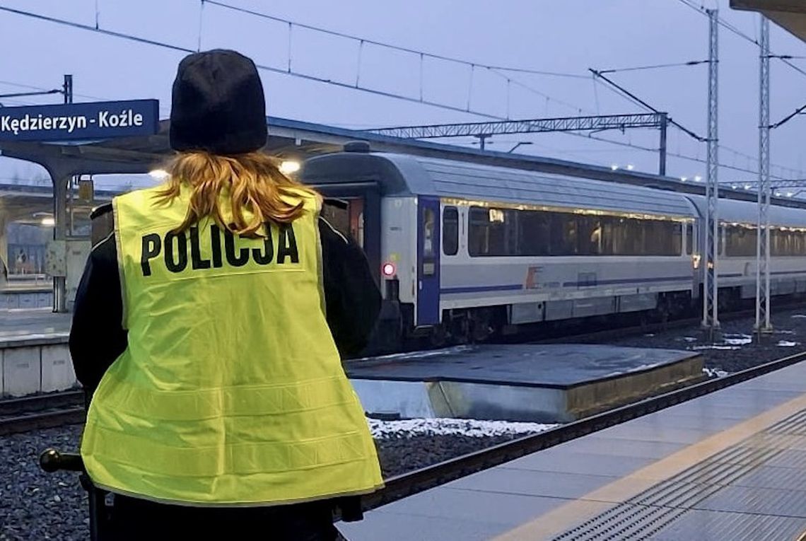 15-latek z Czech pomylił pociągi, zasnął i obudził się w Polsce. Z pomocą przybyli mu policjanci