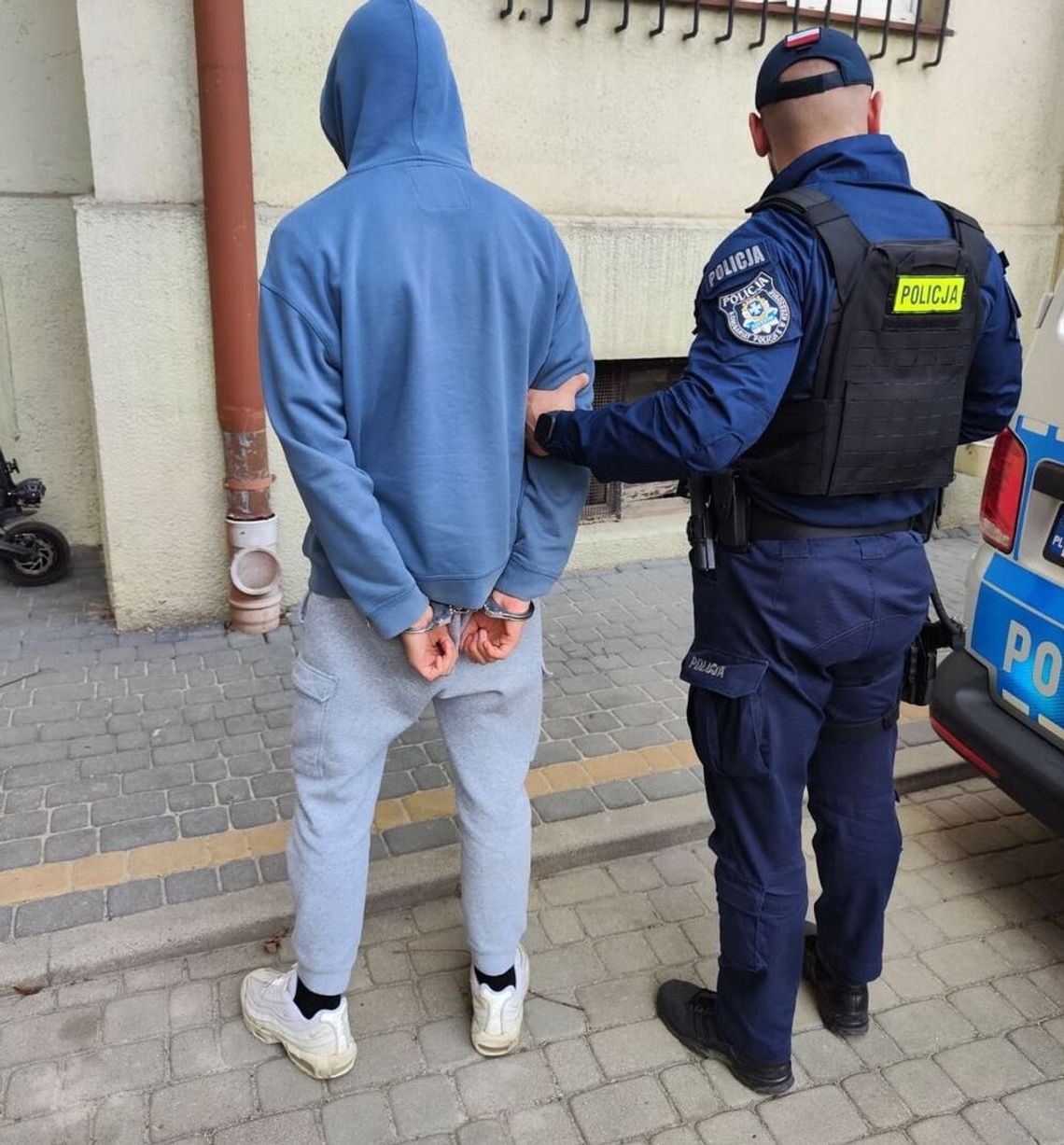 16-latek brutalnie pobity na przerwie szkolnej. Rok starszy chłopak złamał mu nos