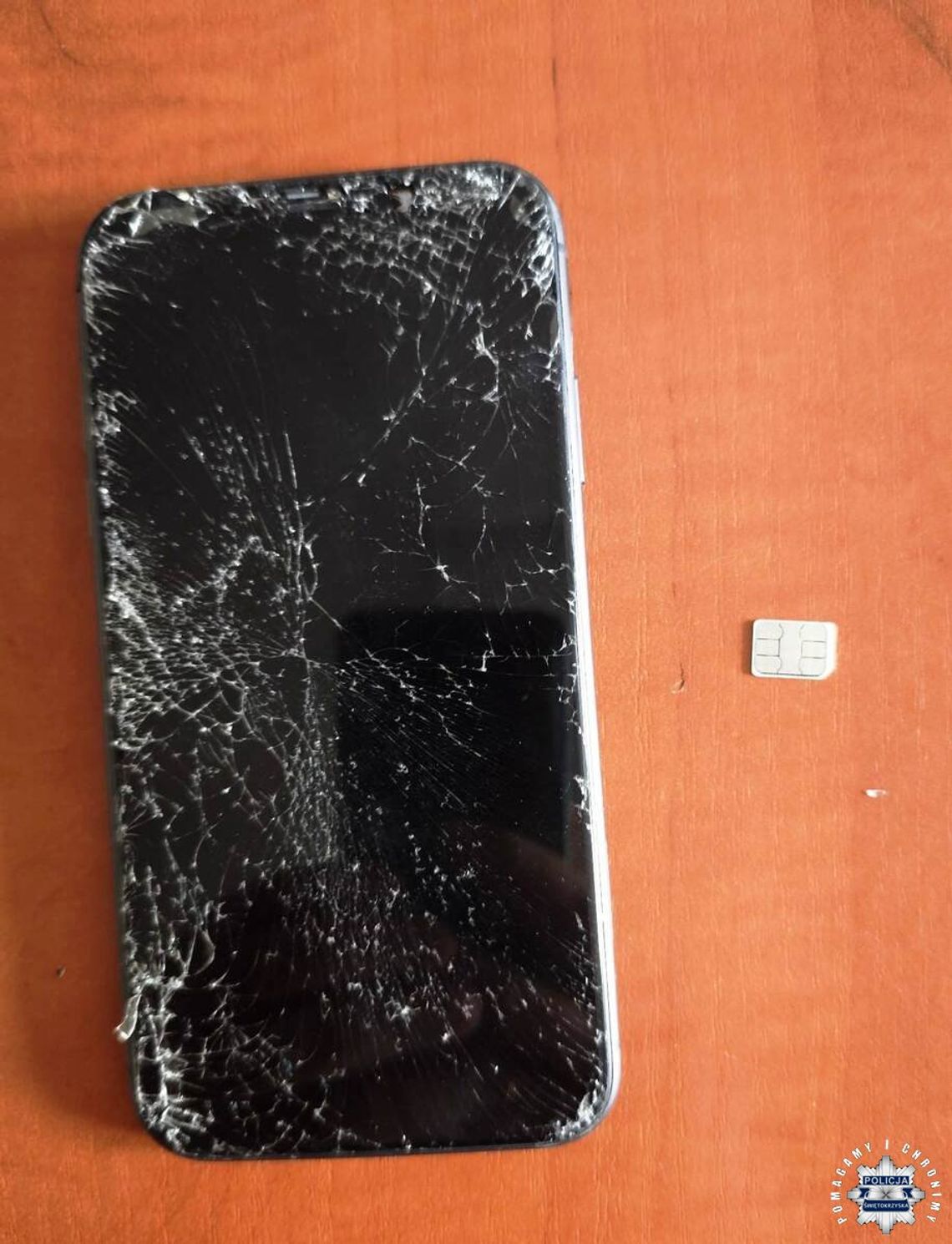 16-latek odpowie jak dorosły. Napadł starszego chłopaka, pobił go i zabrał telefon