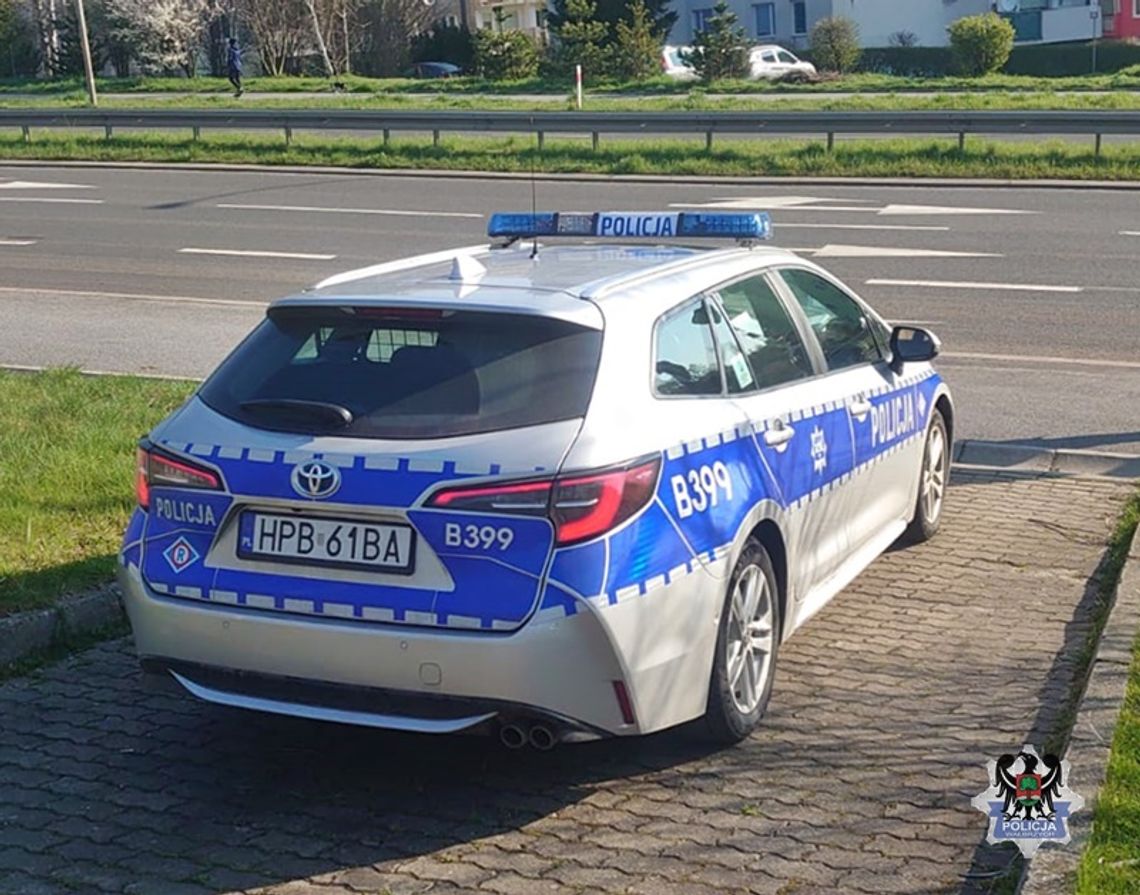 16-latek uciekał przed policją. Miał sądowy zakaz prowadzenia aż do 2031 roku 16-latek uciekał przed policją. Miał sądowy zakaz prowadzenia aż do 2031 roku