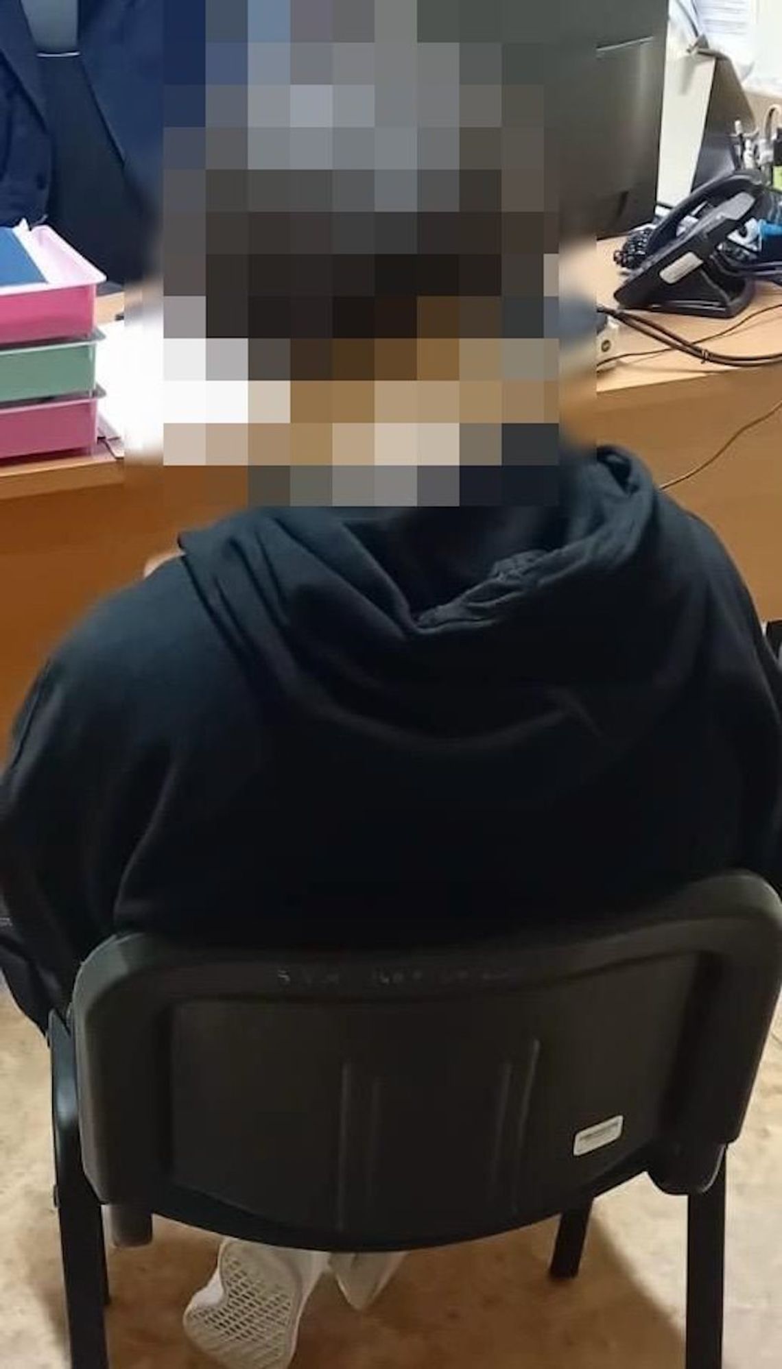 16-latek ukradł koledze 2 tysiące złotych. Podczas zatrzymania znaleźli przy nim broń gazową