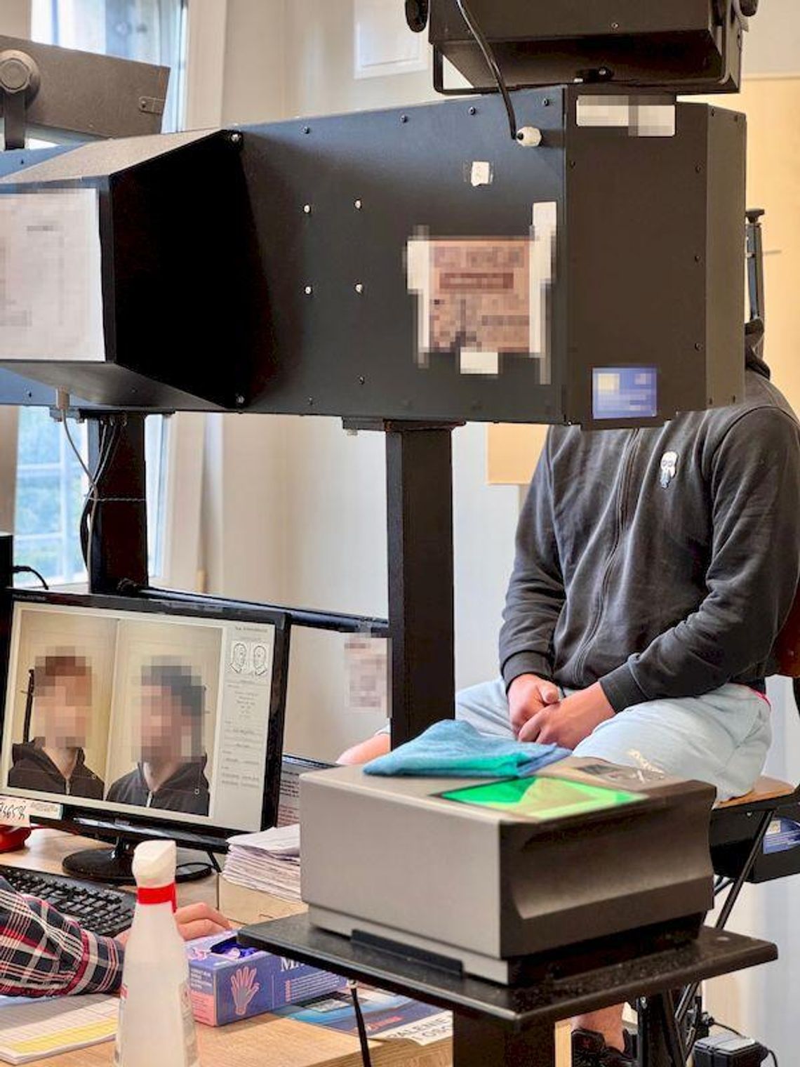 17-latek może iść do więzienia na 10 lat za znaczną ilość narkotyków. Zamierzał "puścić" je na mieście