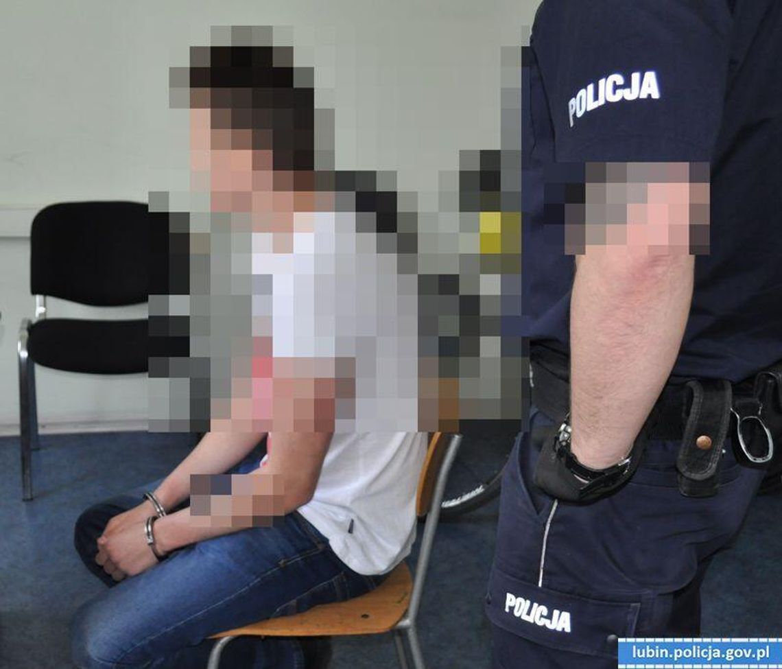 17-latek napadł na 14-latka i zabrał mu e-papierosa wartego 200 zł. Został odzyskany przez policję