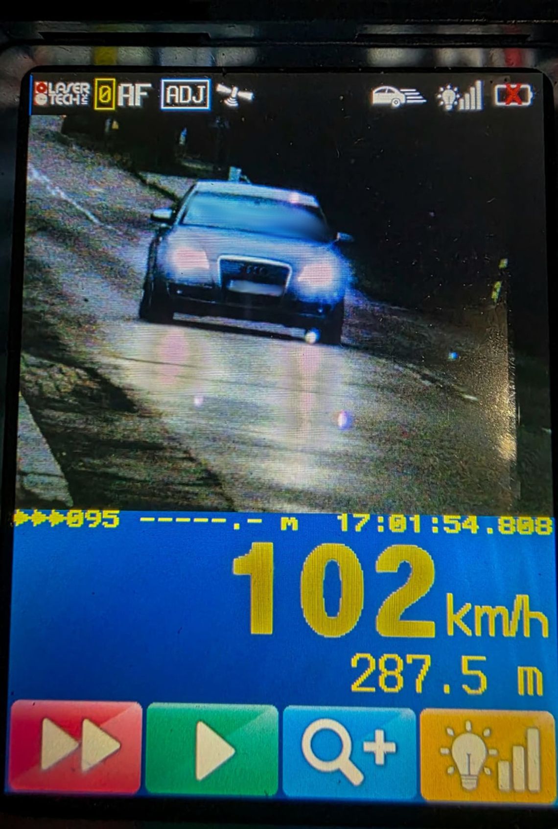 18-latek chciał "spróbować" Audi. Stracił prawo jazdy, które miał od zaledwie kilku tygodni 18-latek chciał "spróbować" Audi. Stracił prawo jazdy, które miał od zaledwie kilku tygodni