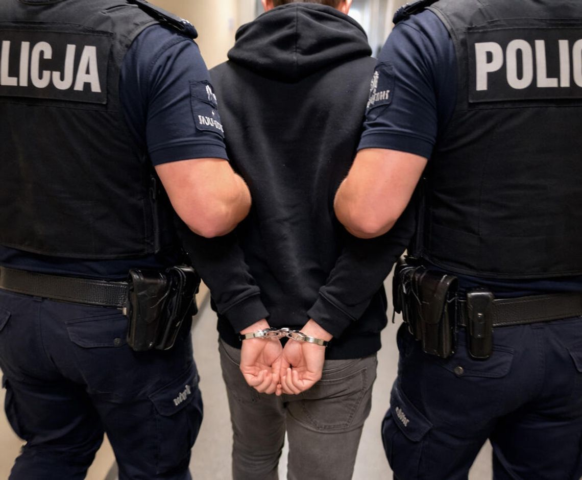 18-latek groził rodzicom śmiercią i bił siostry. Święta spędzi za kratami