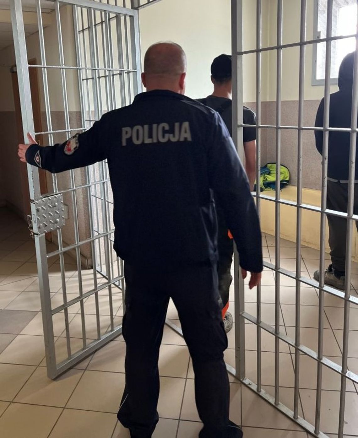 18-latek kierował po marihuanie. Podczas kontroli wpadł też o rok starszy pasażer