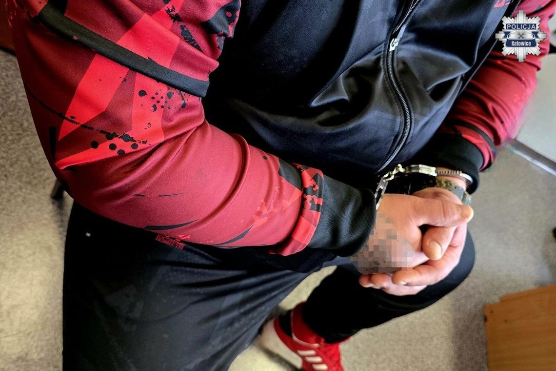 18-latek porwany na ulicy. Sprawcy wrzucili go do bagażnika i uwięzili w mieszkaniu, gdzie był bity