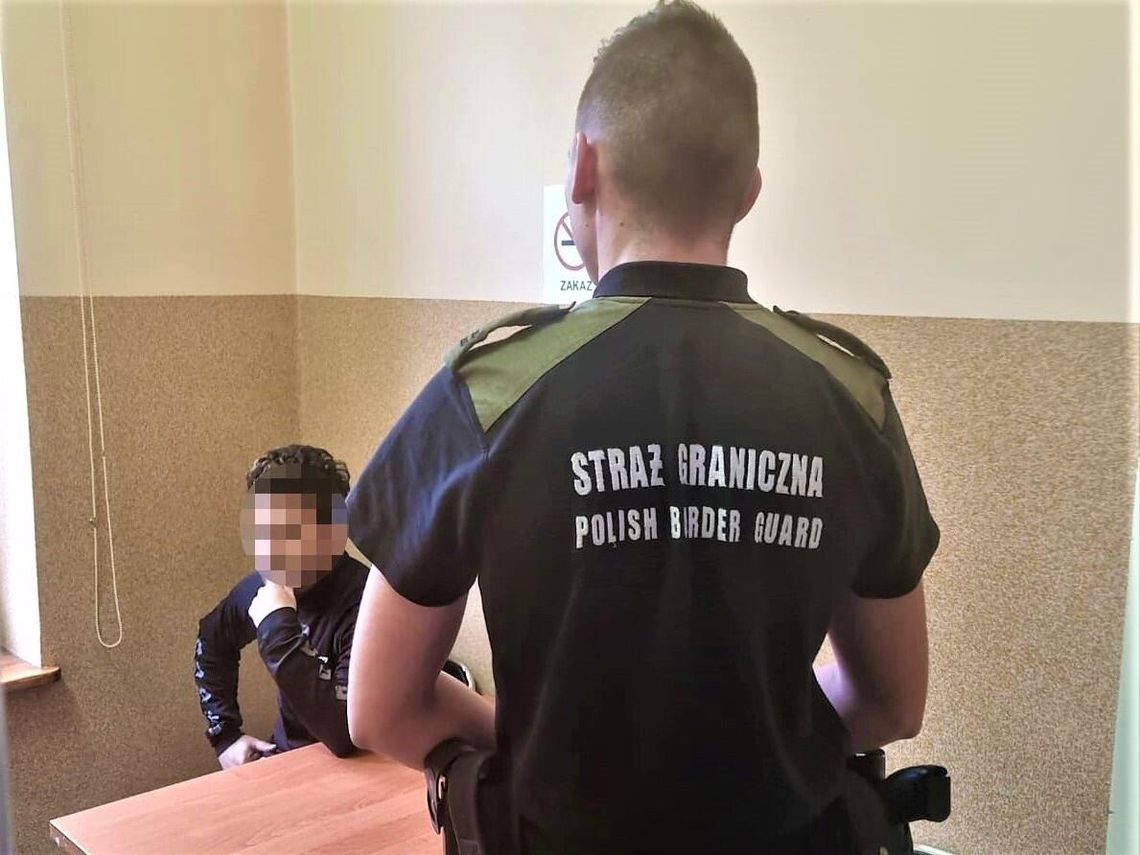 18-latek ścigany europejskim listem gończym za porwanie zatrzymany. Wpadł podczas kontroli drogowej 18-latek ścigany europejskim listem gończym za porwanie zatrzymany. Wpadł podczas kontroli drogowej