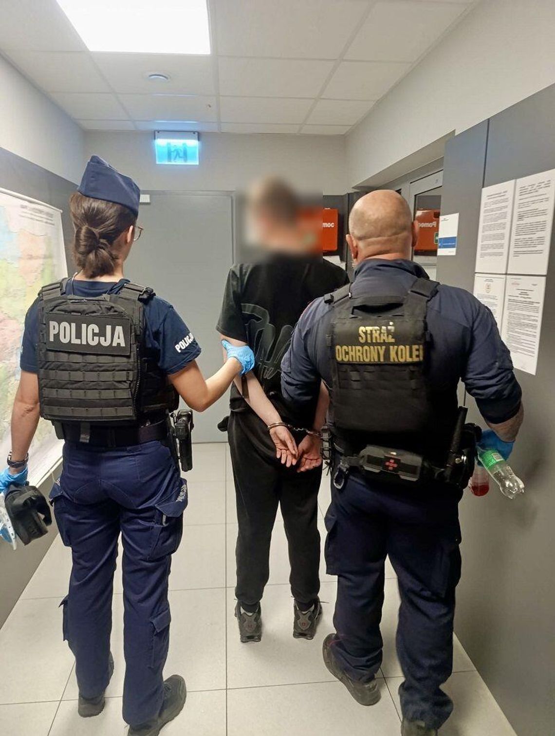 18-latek wpadł podczas akcji "Tor". Teraz za narkotyki grozi mu nawet więzienie 18-latek wpadł podczas akcji "Tor". Teraz za narkotyki grozi mu nawet więzienie