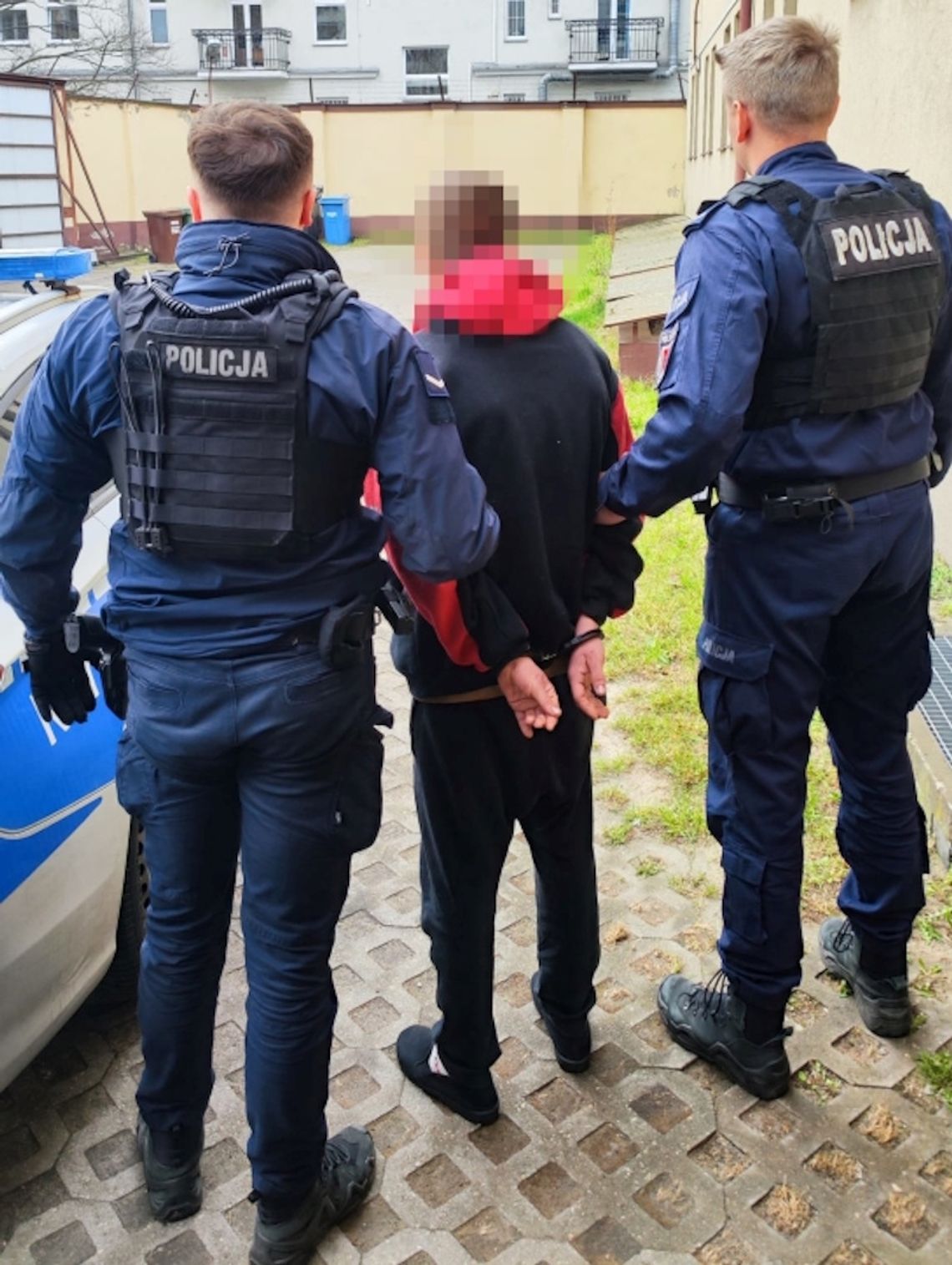 18-latek z pistoletem w ręku próbował obrobić aptekę. Grozi mu za to nawet 20 lat więzienia