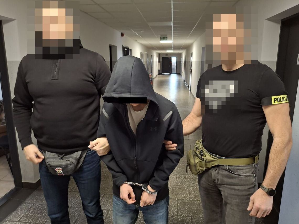 18-latkowie podawali się za lekarzy i wyłudzali pieniądze. Oszukali ludzi na ponad 70 tysięcy